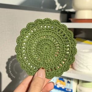 Round Scalloped Coaster