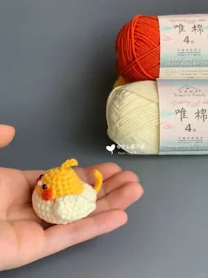 Chickadee Bird — view 3