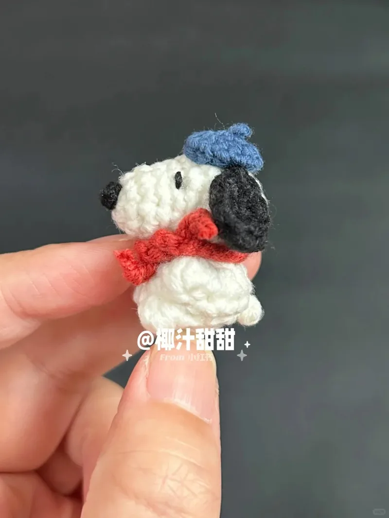 Gummy Snoopy — finished crochet project photo