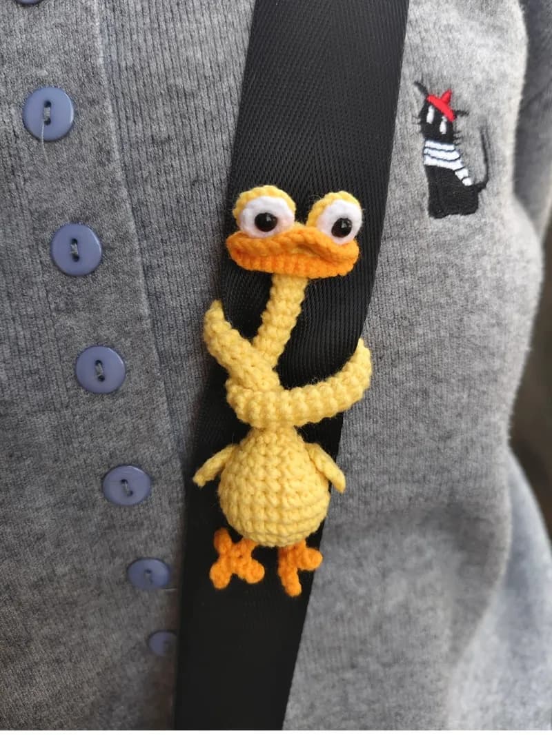 Long-Neck Yellow Duck — finished crochet project photo