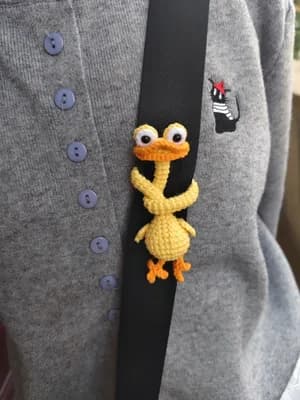 Long-Neck Yellow Duck — view 2