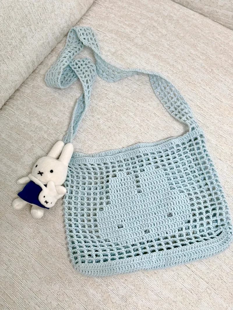 Miffy Bunny Filet Bag — finished crochet project photo