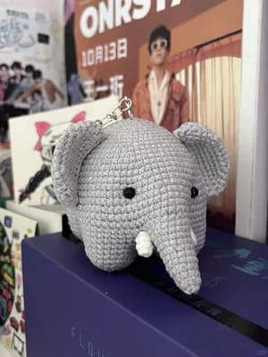 Large Elephant Amigurumi (10-page pattern)