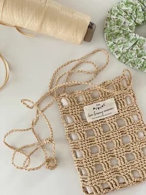 Raffia Openwork Bag — free crochet pattern