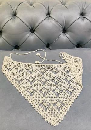 Strawberry Triangle Shawl — free crochet pattern