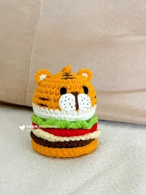 Tiger Burger Keychain — view 2