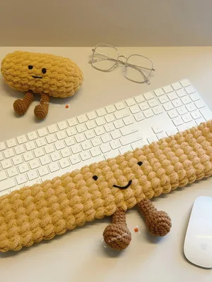 Jellycat-Style Keyboard Wrist Rest & Phone Stand — free crochet pattern