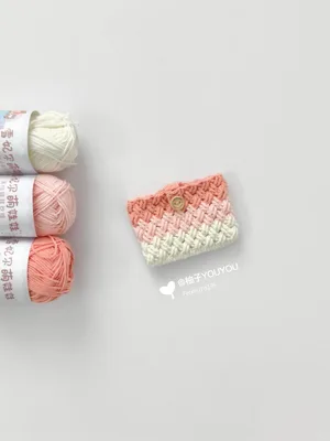 Pink Diagonal Stripe Phone Bag — free crochet pattern